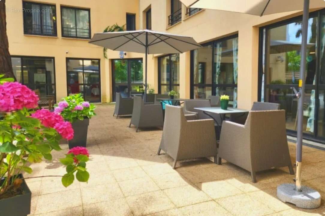 INVESTISSEMENT LOCATIF  Chatenay Malabry  Résidence EHPAD Le Séquoia - 8.16% de rentabilité - photo 8