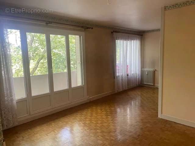 Appartement à LE VESINET