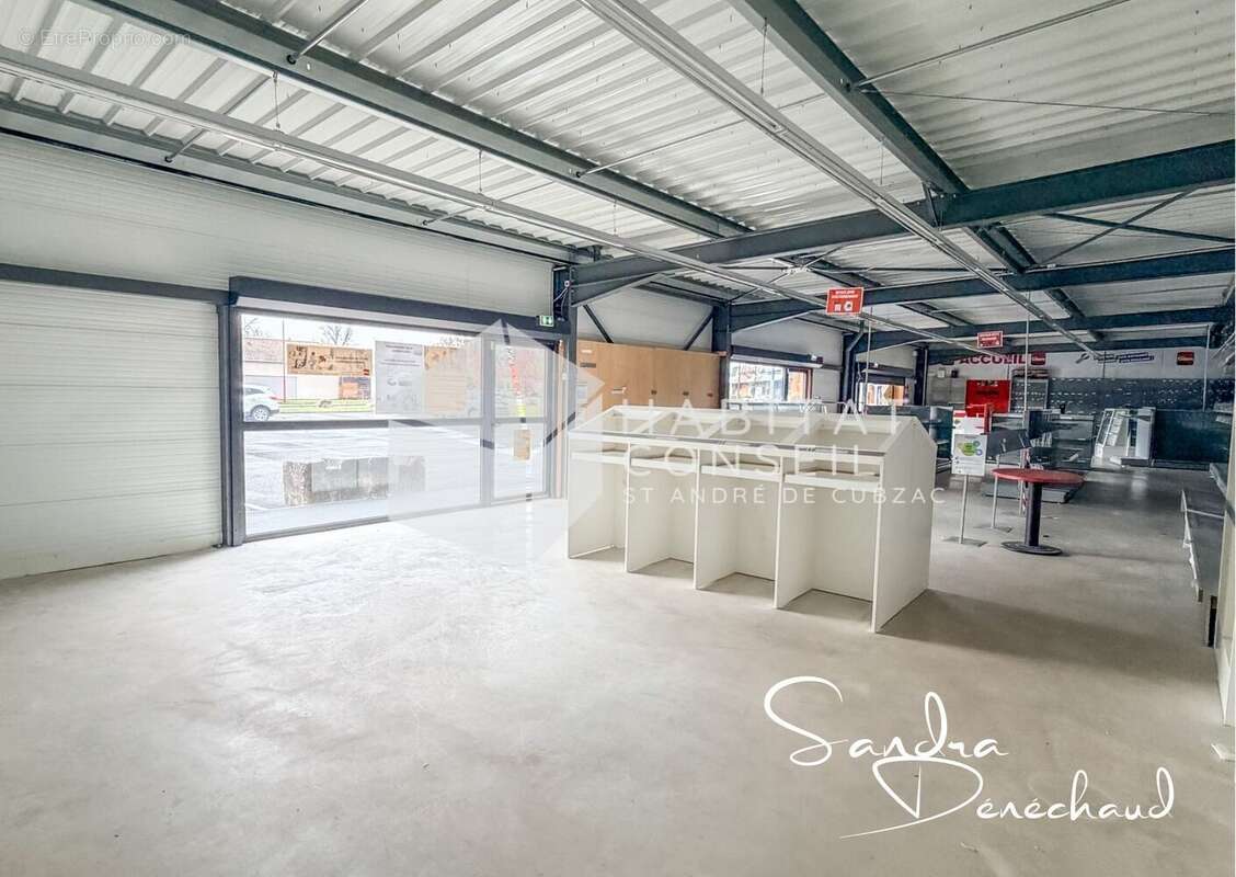 Commerce à CAVIGNAC