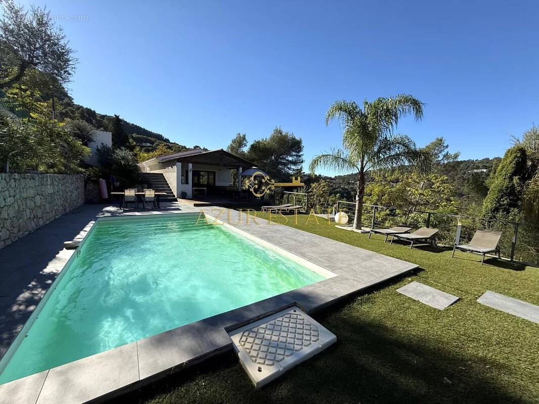 Maison à LA TRINITE