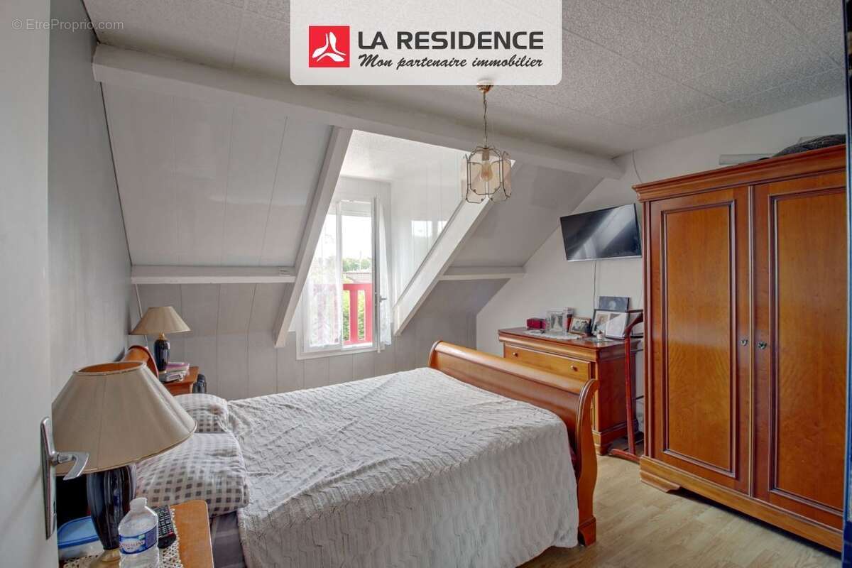 Maison à LES MUREAUX