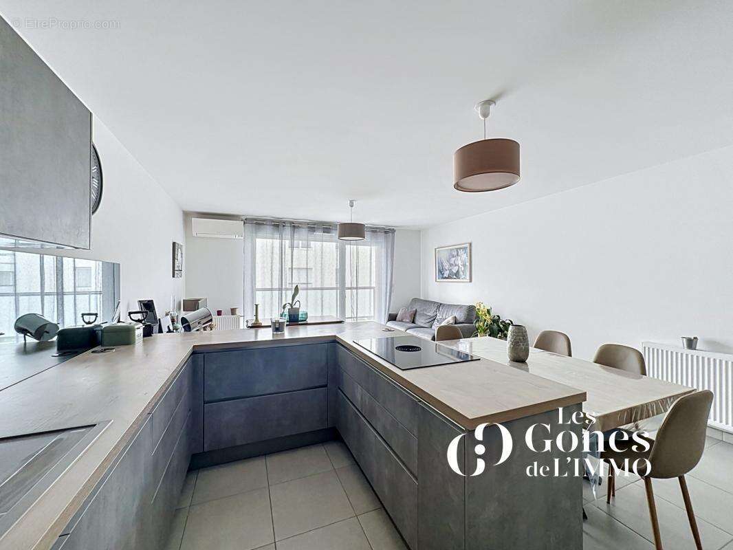 Appartement à CRAPONNE