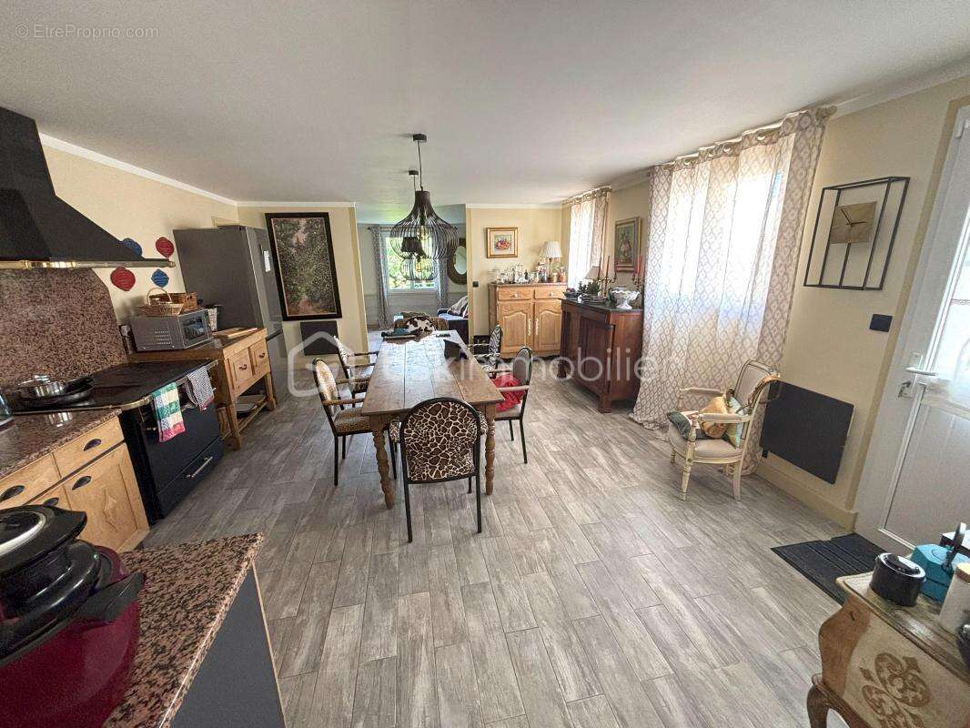 Maison à SAINT-REMY-BOSCROCOURT