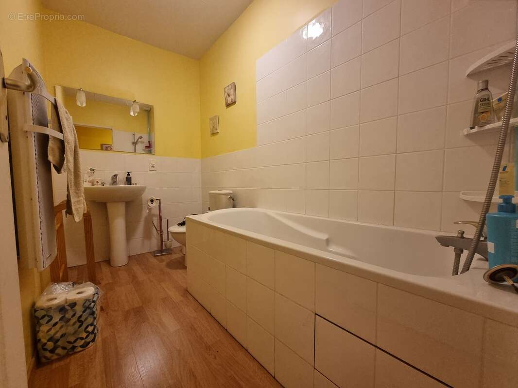 Maison à CEILHES-ET-ROCOZELS