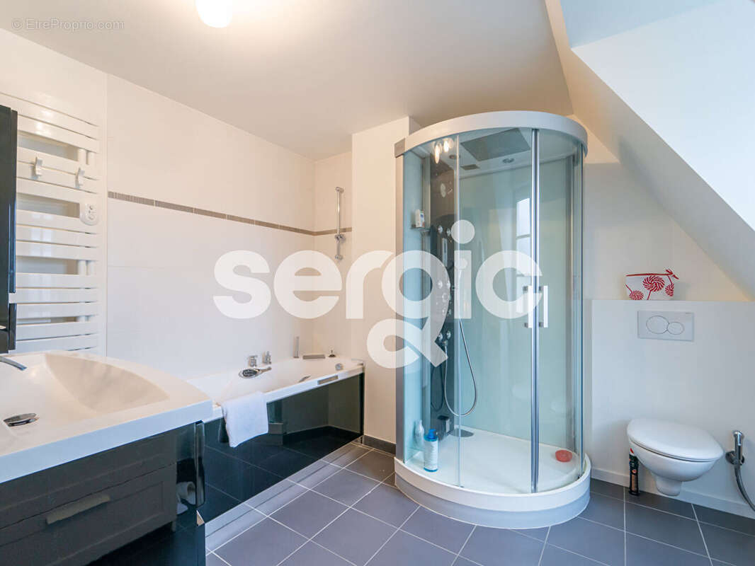 Appartement à SERRIS