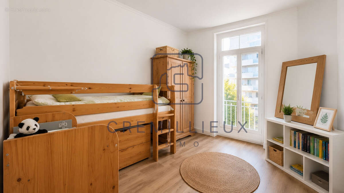 Appartement à GUILHERAND-GRANGES