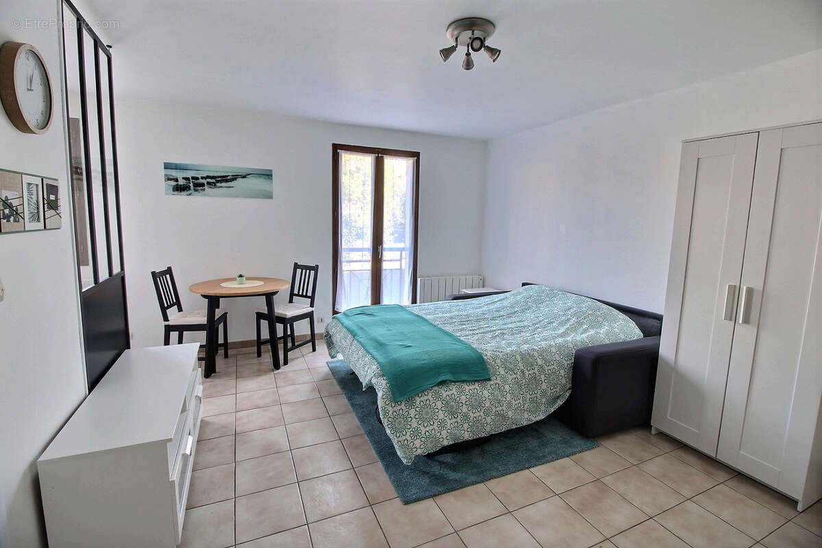 Appartement à FONTENAY-LE-FLEURY