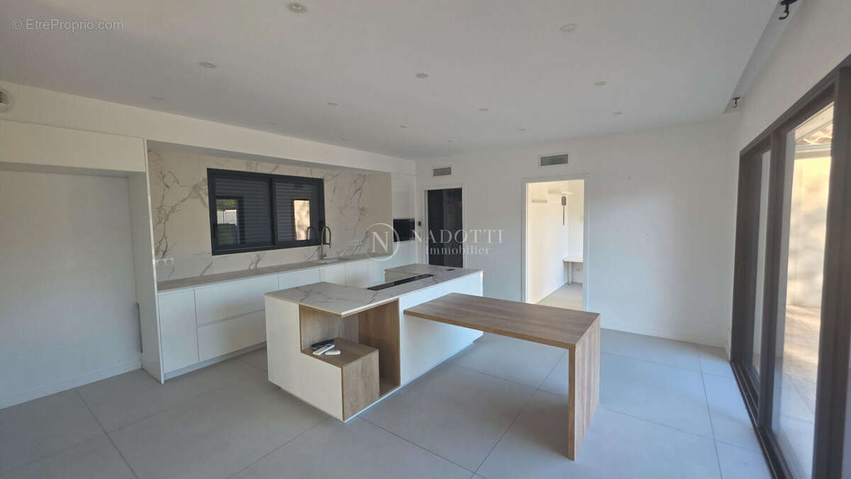 Oppède, Belle villa contemporaine - photo 3