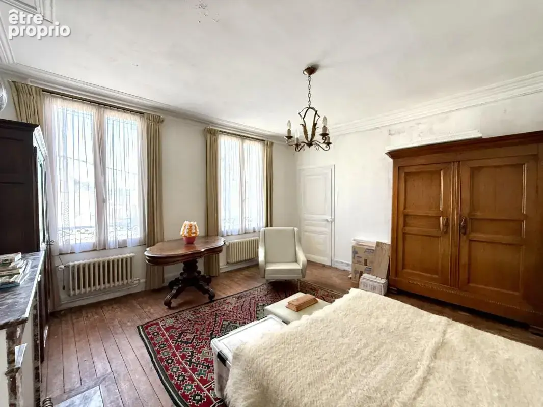 Belle demeure bourgeoise à Vendre au coeur de Donnemarie - photo 9