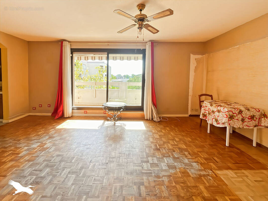 Appartement à MARSEILLE-11E
