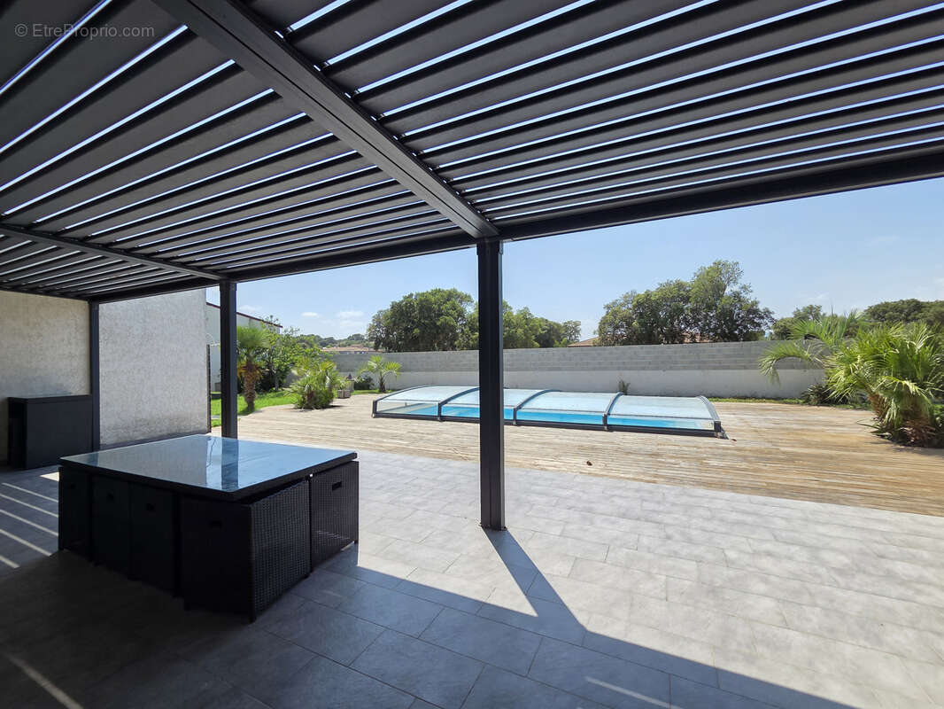 Maison à LINGUIZZETTA