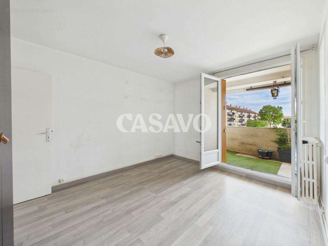 Vente Appartement 4 pièces de 80m² - 95120 Ermont - photo 13