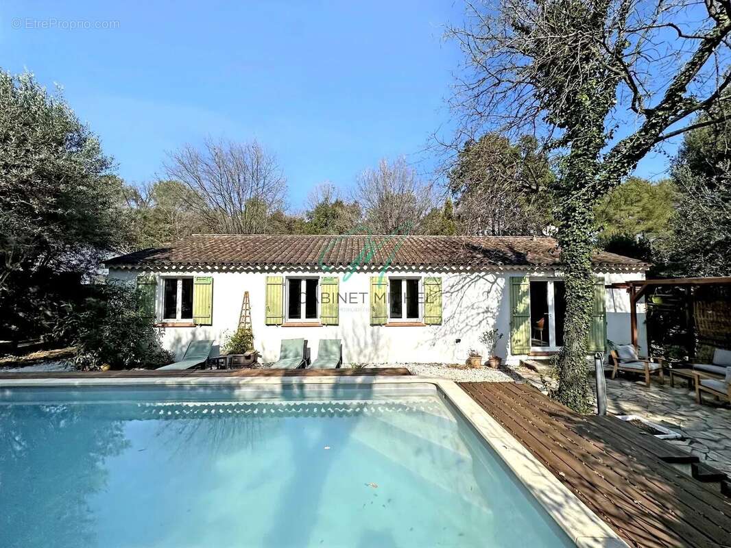 Maison à ROQUEFORT-LES-PINS