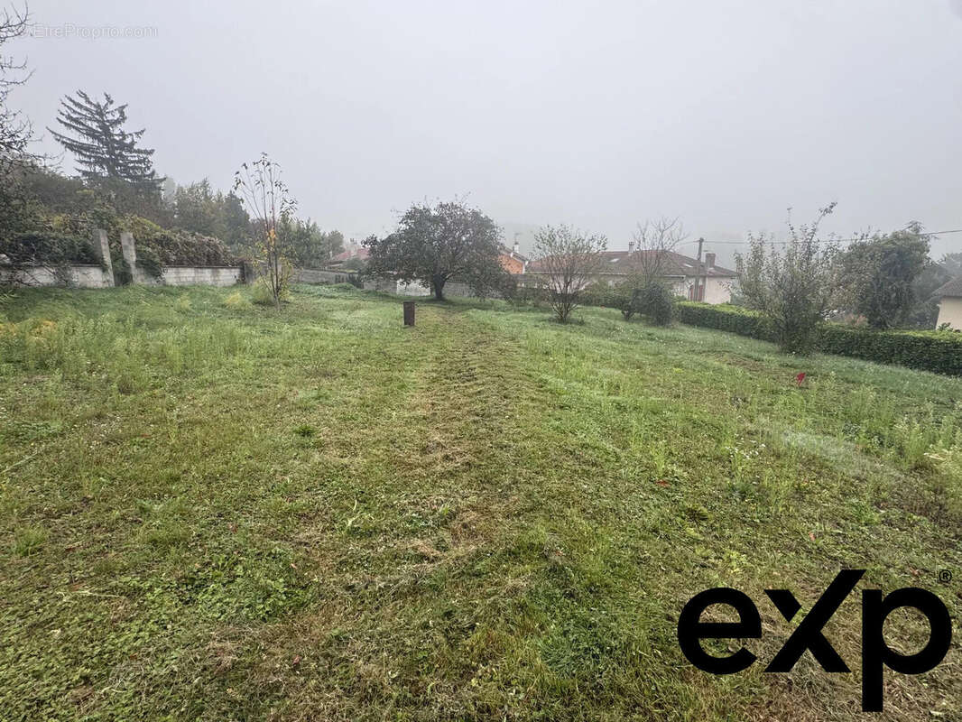 Terrain à OYTIER-SAINT-OBLAS