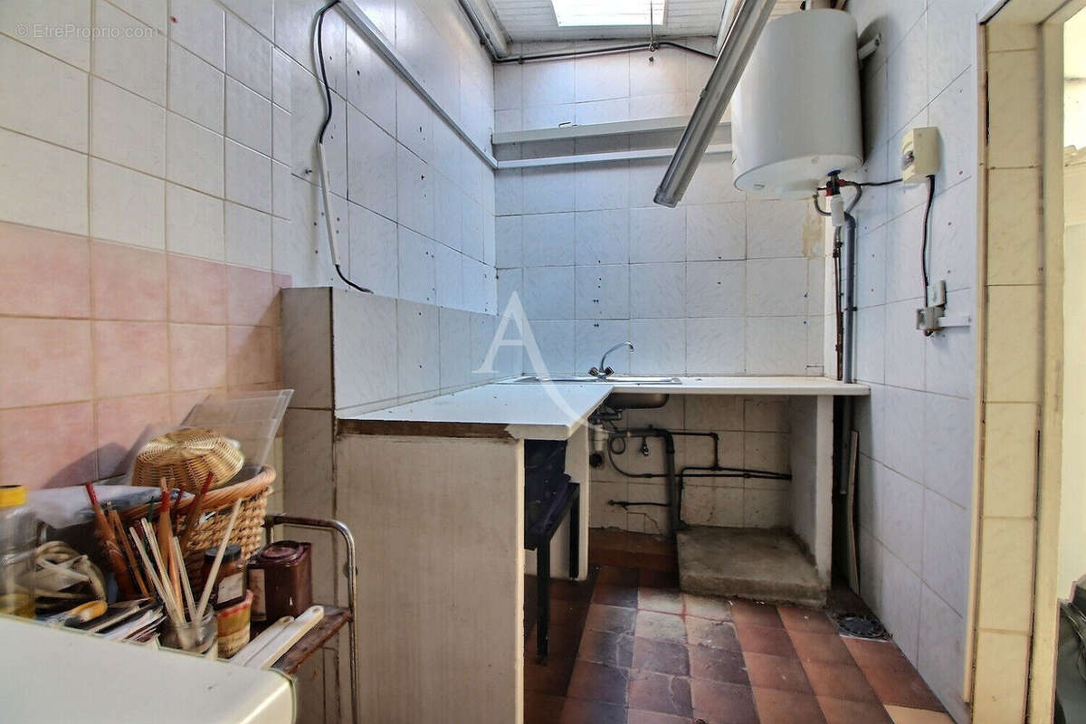 Maison La Crau avec local commercial, gros potentiel ! - photo 13