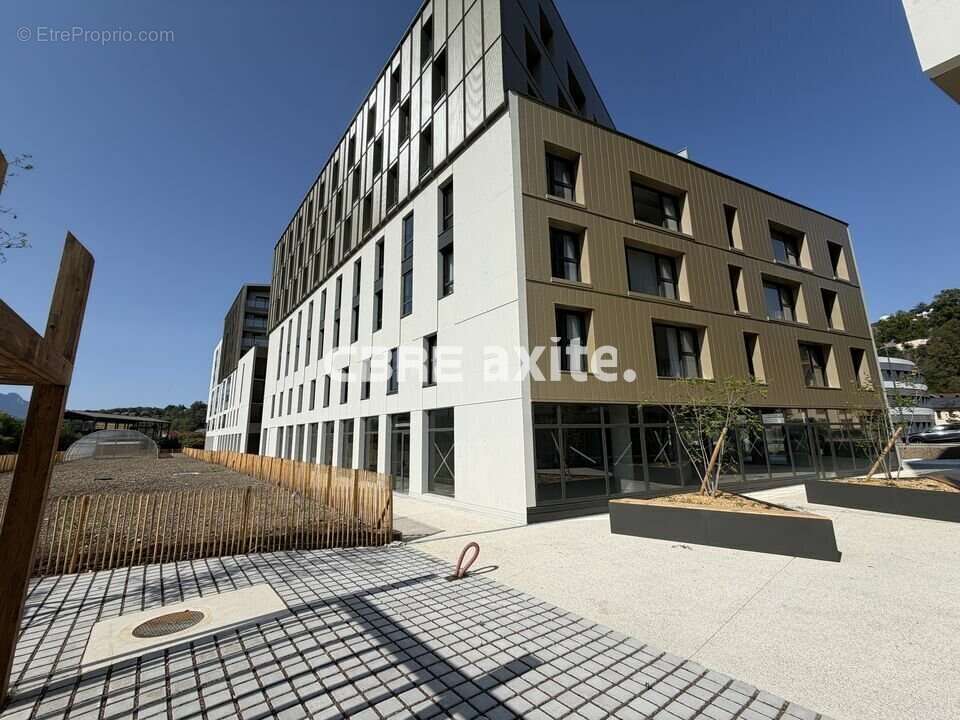 138 m² à Chambery  - photo 2