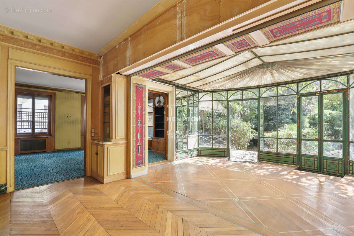 Paris xvi • passy  hôtel particulier sur 5 niveaux avec potentiel de toit-terrasse - photo 8