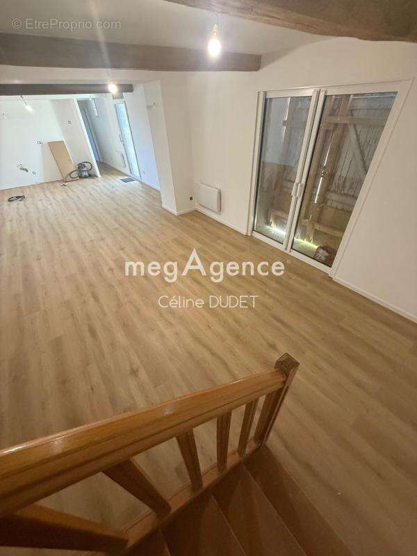 Maison à SAINT-DIDIER-SUR-CHALARONNE