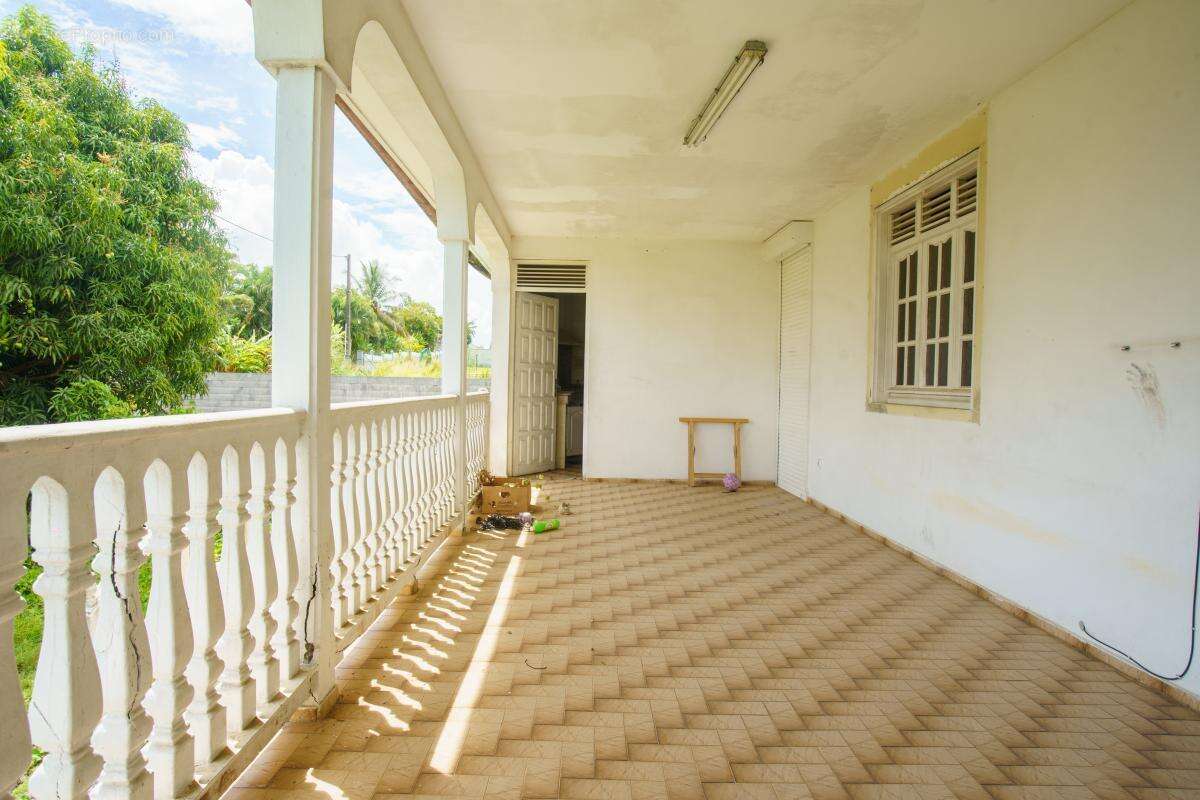 Maison à LAMENTIN