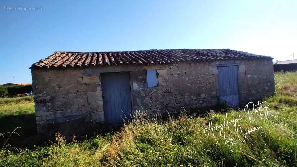 Terrain constructible de 1100 m2 avec bâtisse en pierre à EYRANS (33) - photo 3