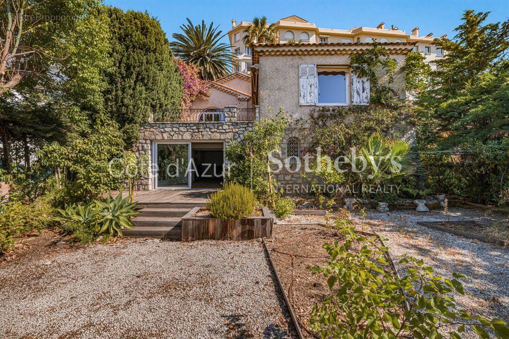 Photo Maison à Cannes au prix de 2 340 000€