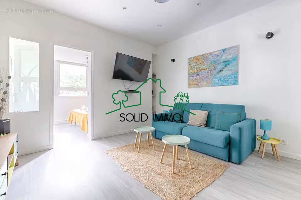 Appartement à PARIS-20E