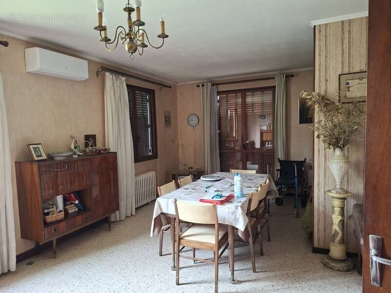 Maison à ROQUEMAURE