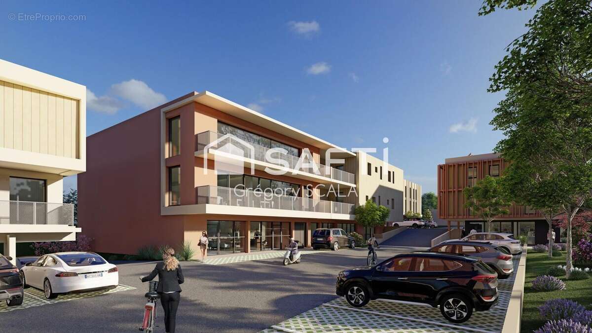 Photo 2 - Commerce à ROQUEBRUNE-SUR-ARGENS