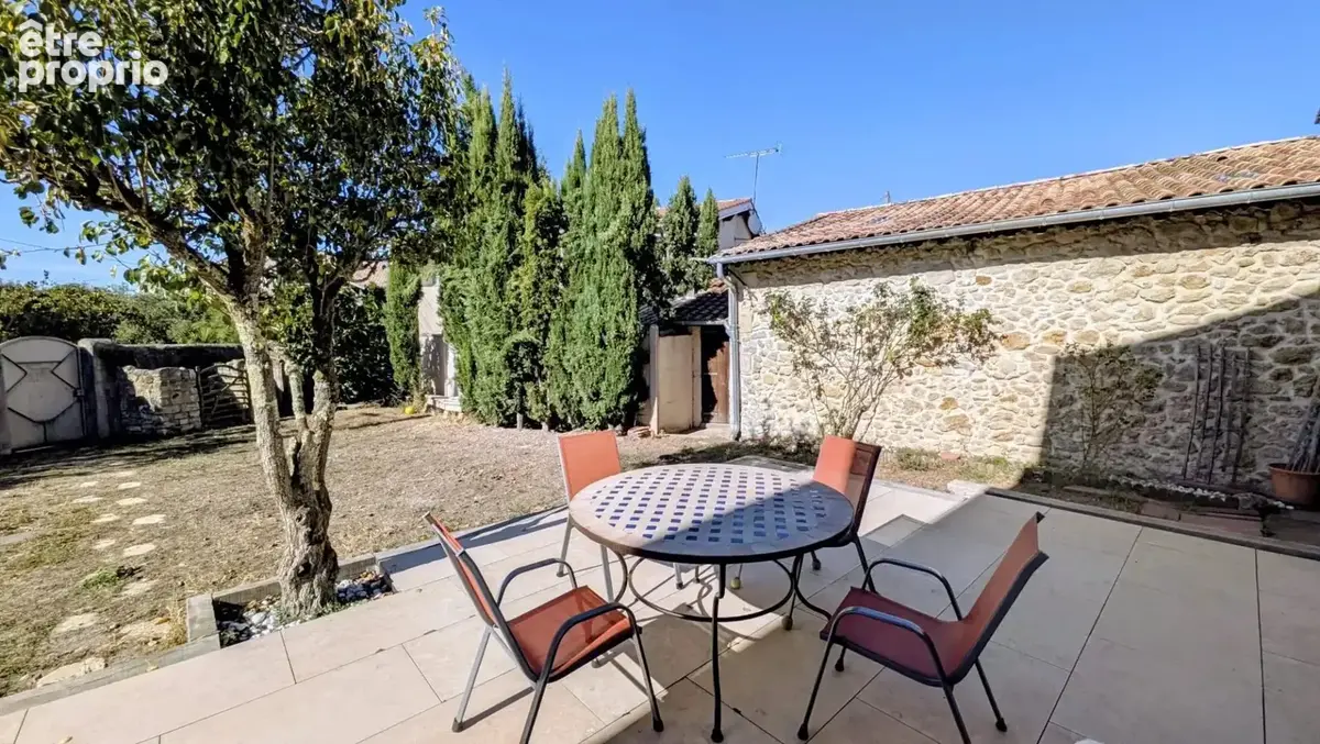 Maison de ville en pierre avec studio indépendant et grand garage  Portets - photo 9