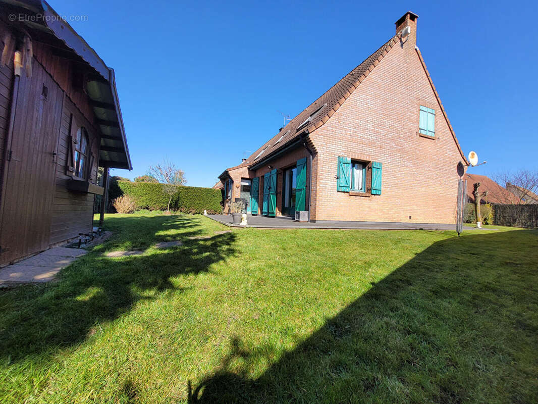 Maison à HALLENNES-LEZ-HAUBOURDIN