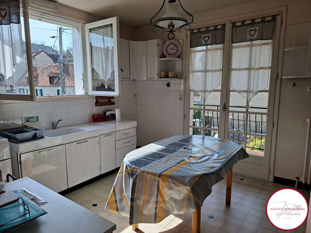 Maison à LE CHATELET