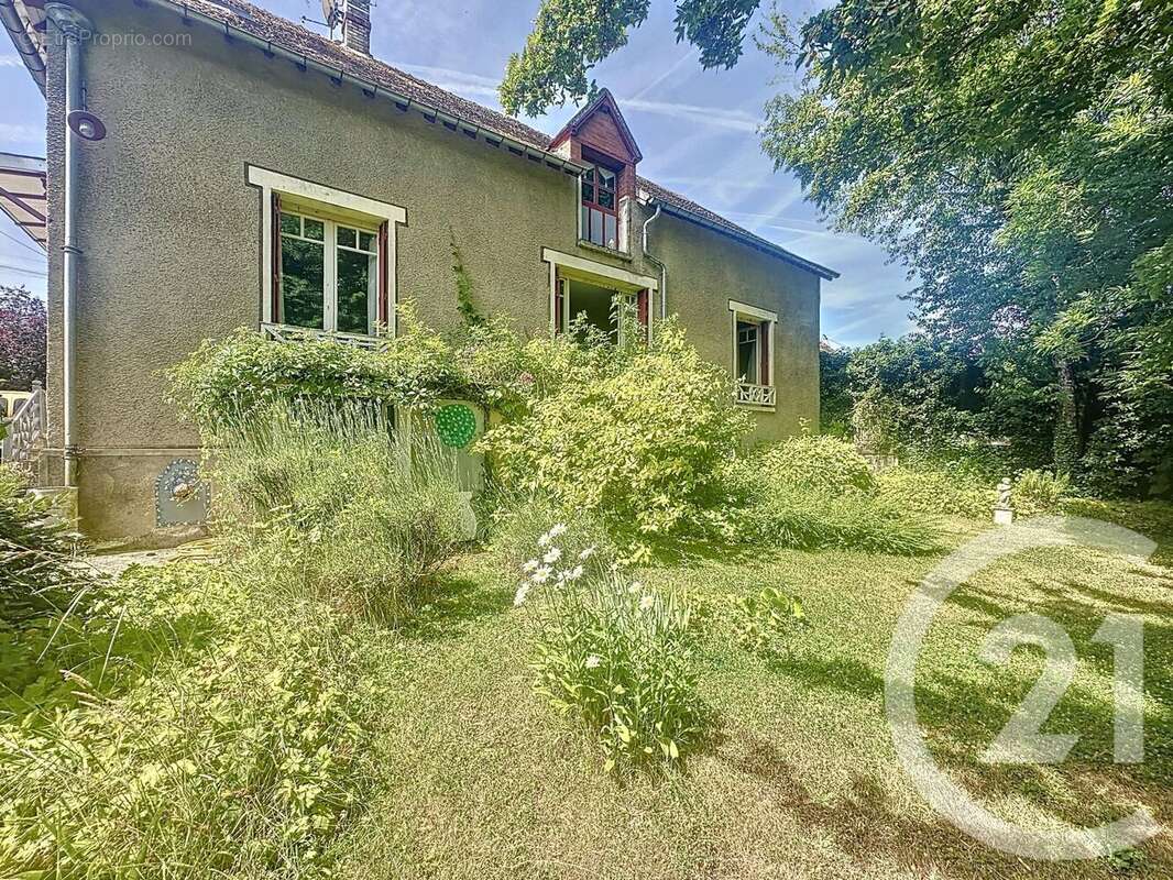 Maison 121 m² à Vallery  - photo 12