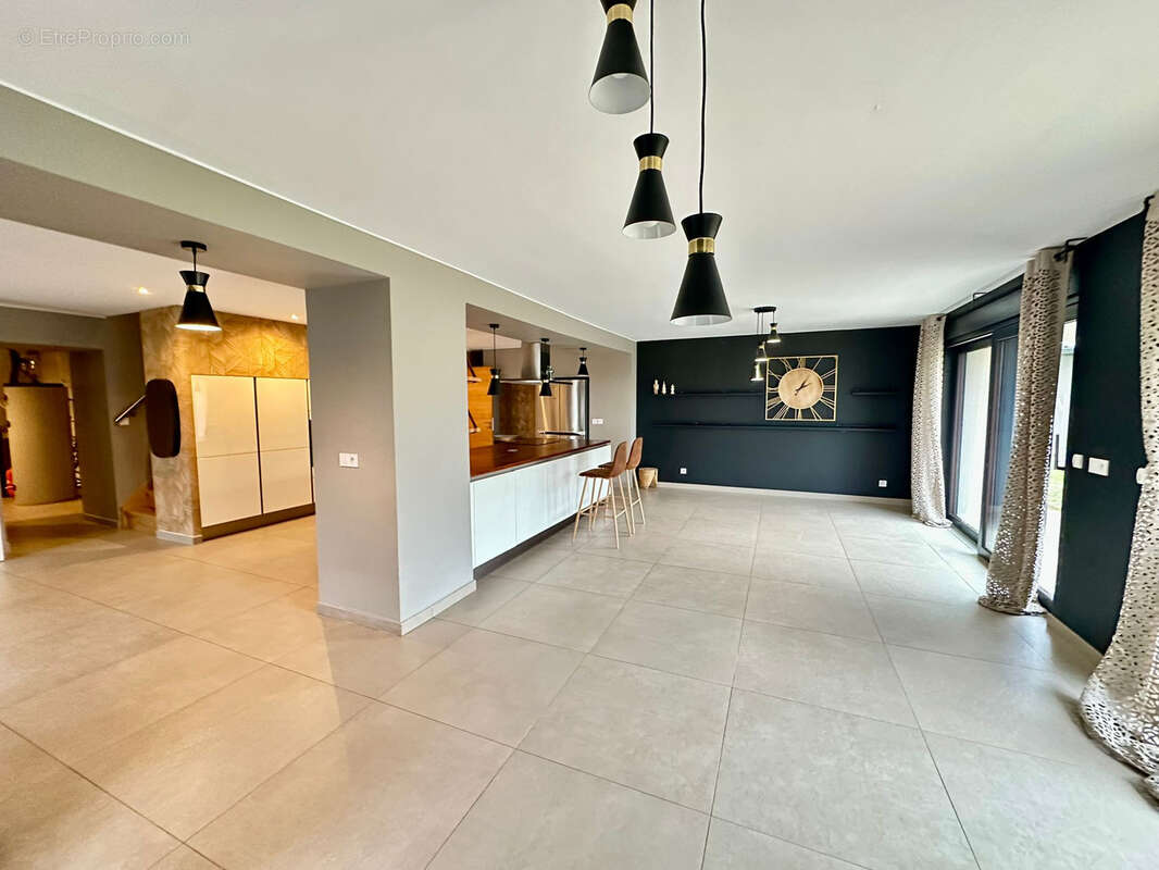 Maison à LUXEUIL-LES-BAINS