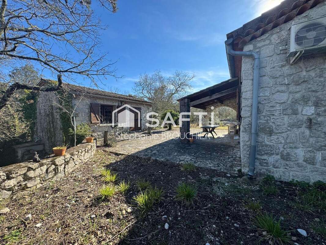 Photo 2 - Maison à LABEAUME