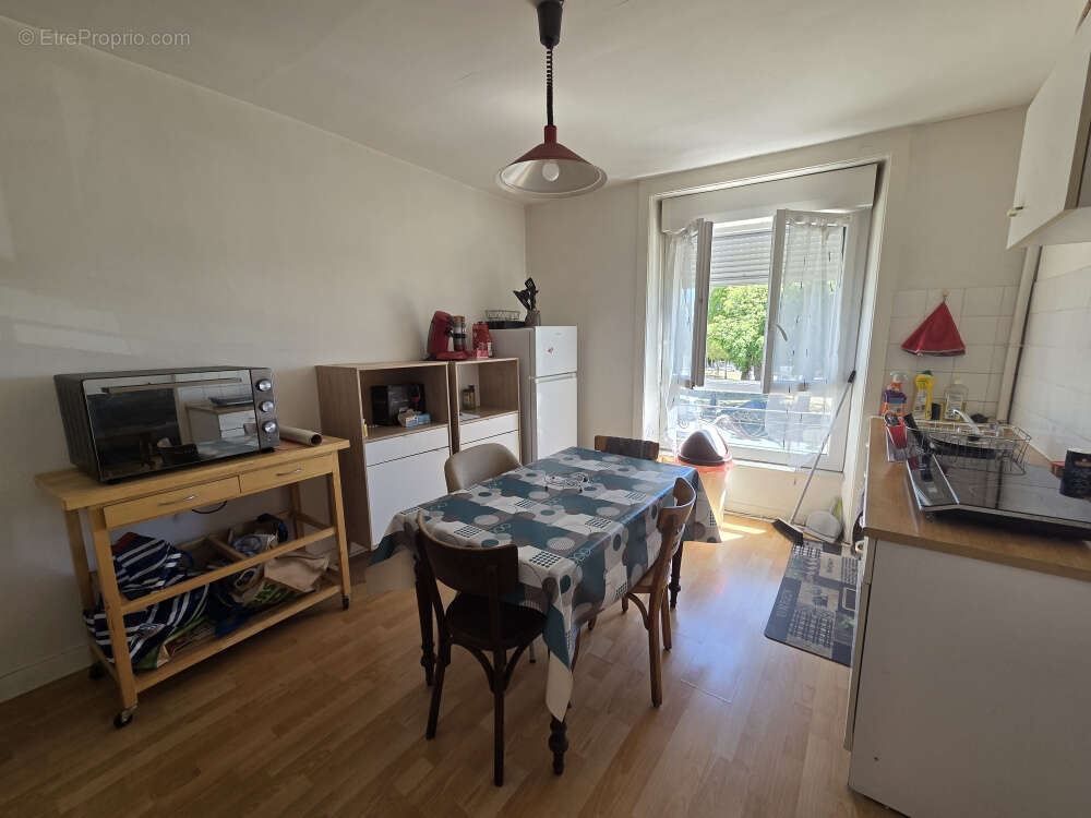 Appartement 181 m² à Saint-Junien  - photo 5
