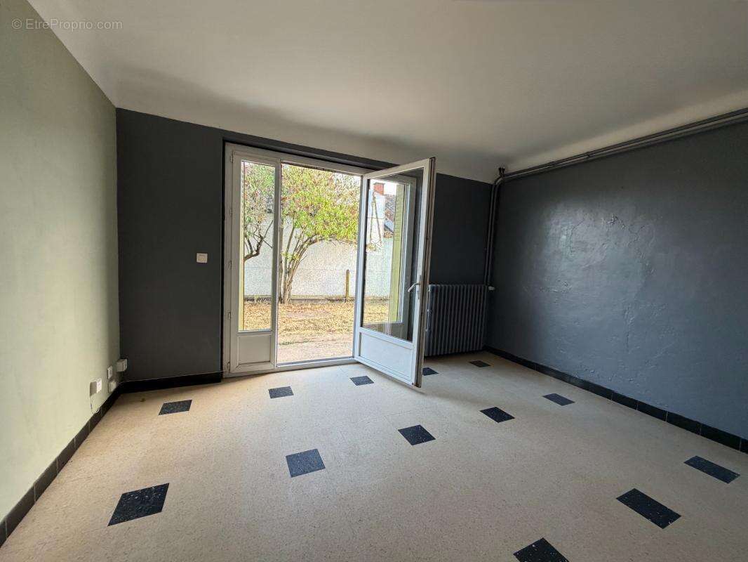 Maison à vendre 7 pièces LEZOUX (63) - photo 9