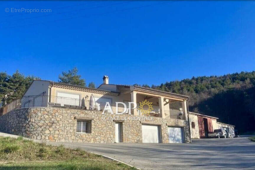 Maison à CASTELLANE