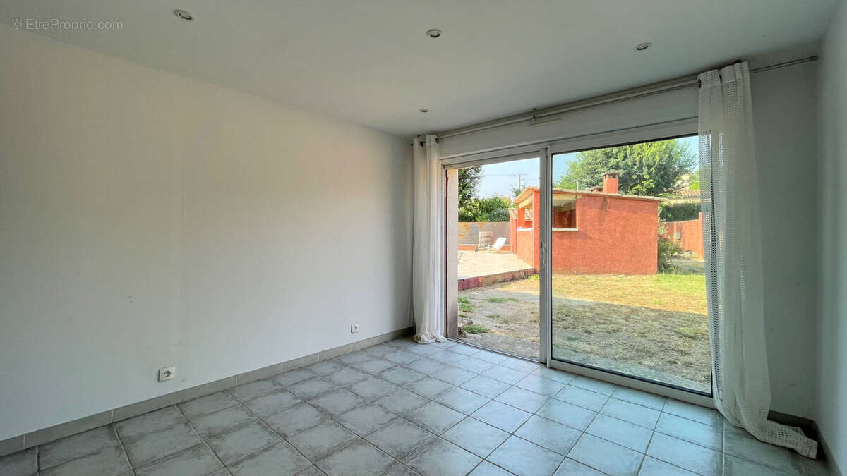 A 10 minutes d'Uzès, villa de plain-pied avec jardin, piscine et pool-house - photo 28