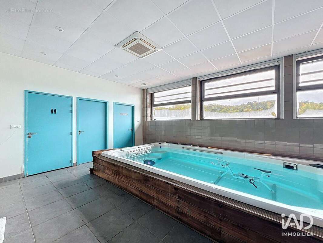 Photo 8 - Commerce à GIVET