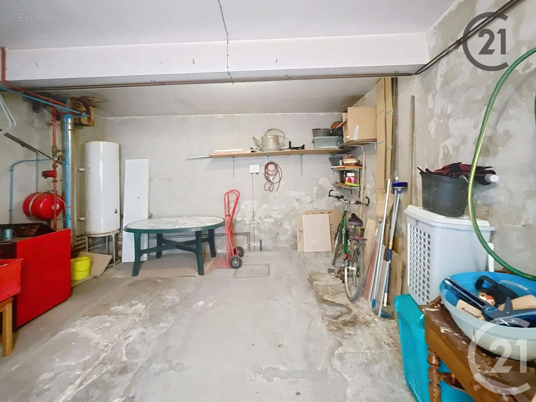 Maison à SAINT-BRIS-LE-VINEUX