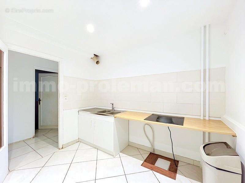 Appartement_T4_Annemasse_Proche_Genève_Ceva_tram_Suisse_investissement_hyper_centre_Séjour_