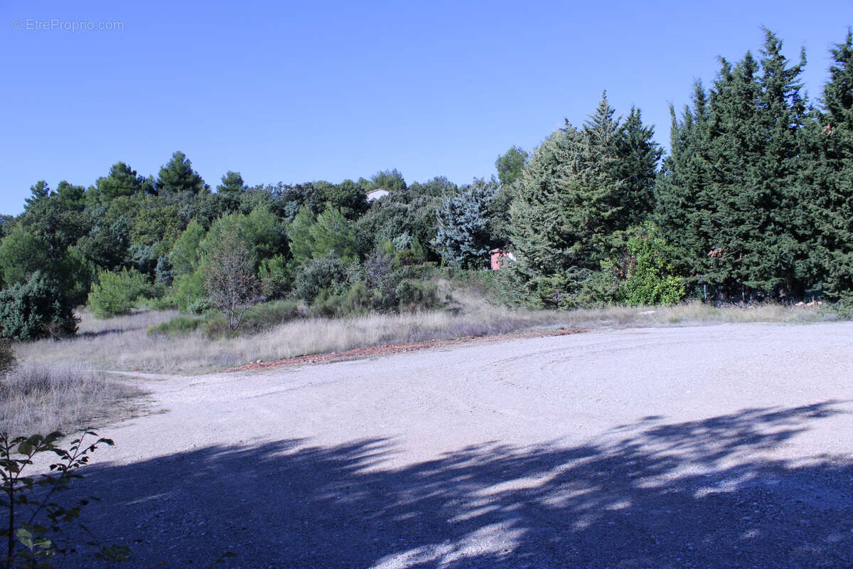 Terrain à BAUDINARD-SUR-VERDON