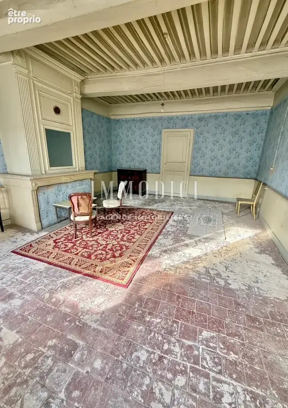 Demeure de caractère du XVIIᵉ siècle de 340 m2 avec cour et beau potentiel - photo 11