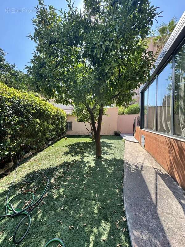 Appartement à ROQUEBRUNE-CAP-MARTIN