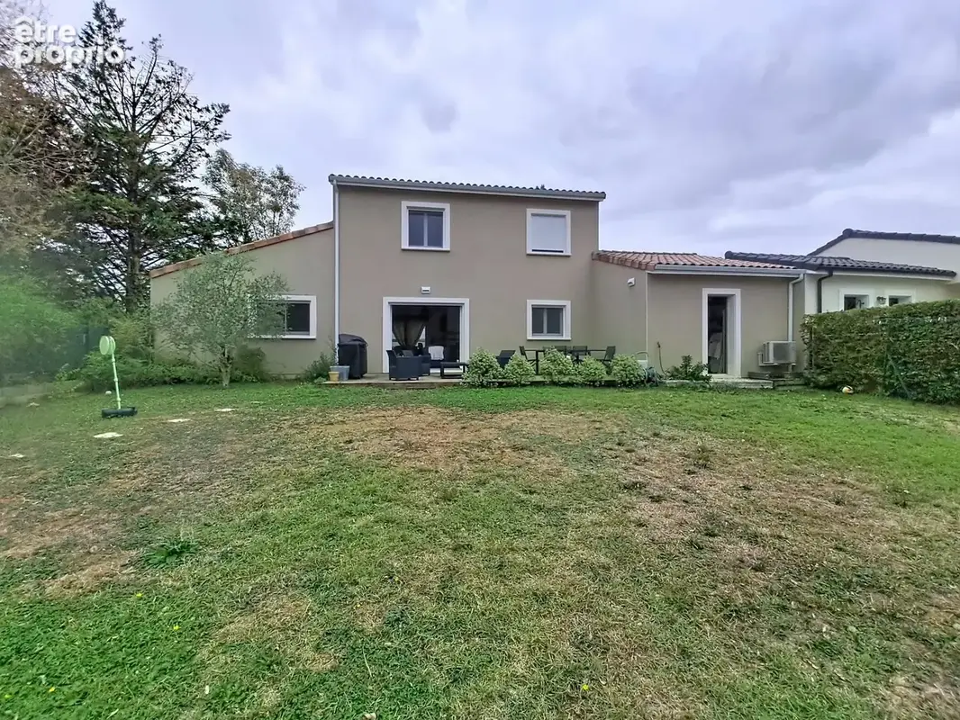 Maison 5 pièces 108 m² à vendre à Gaillac (81600) - photo 2
