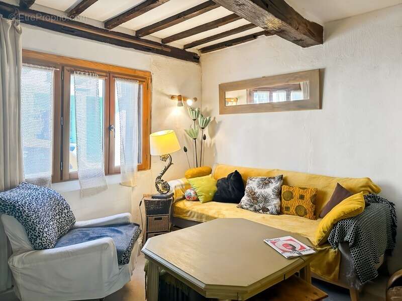 Maison à BASSOUES
