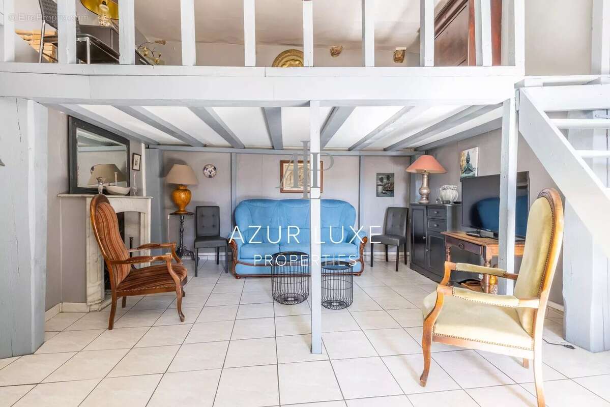 Appartement à VILLEFRANCHE-SUR-MER