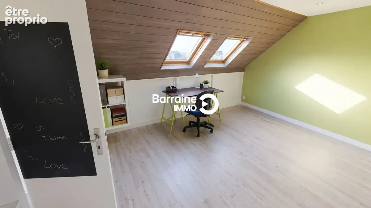 À vendre : Appartement spacieux de 5 pièces à Plourin les Morlaix ! - photo 19