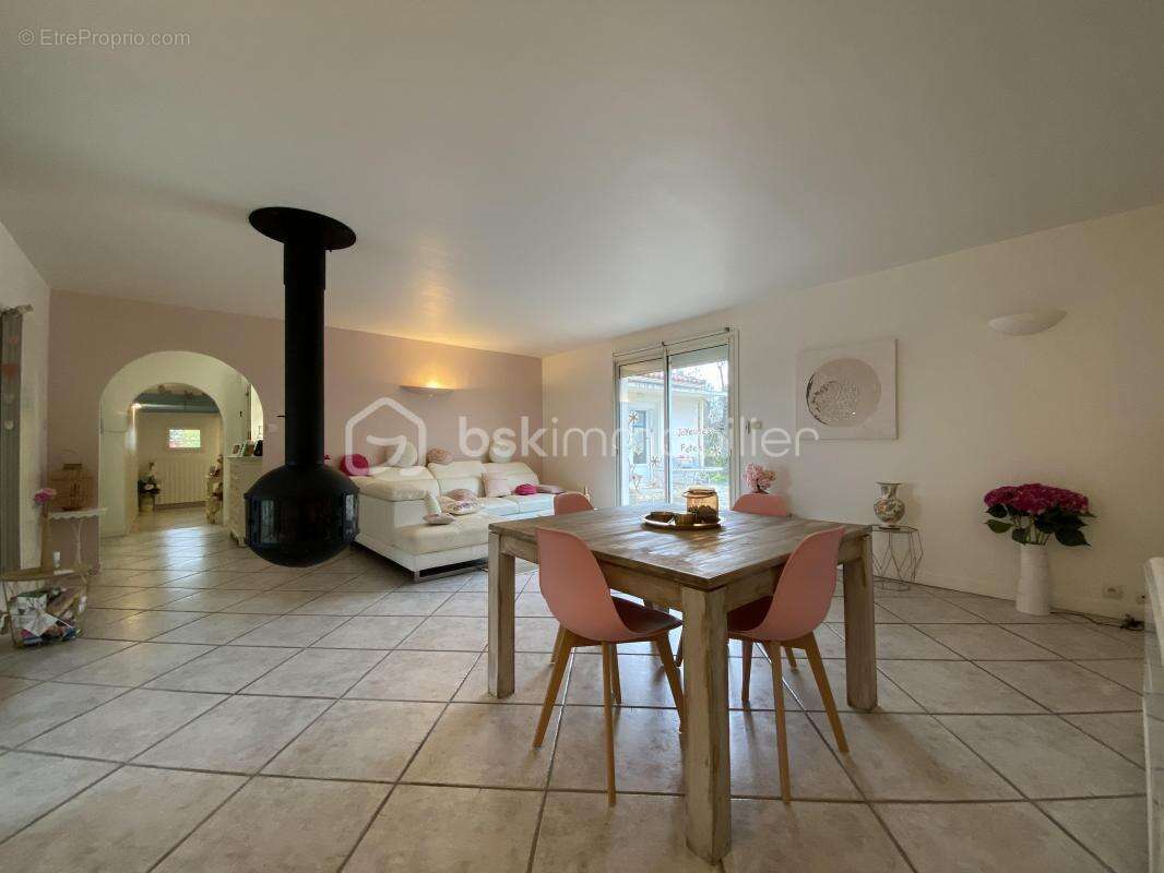 Maison à CONQUES-SUR-ORBIEL