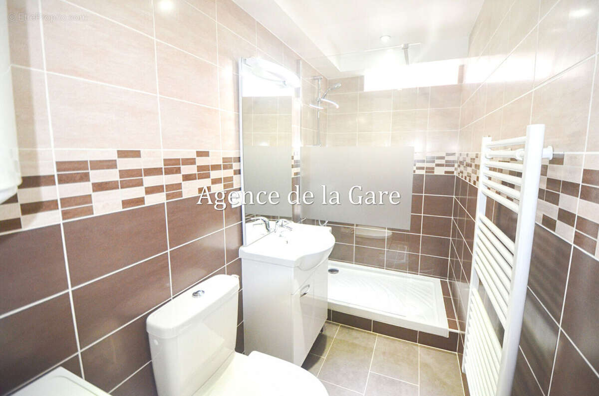 Appartement à SARTROUVILLE